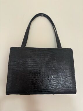 Rare vintage Palizzio Black embossed Lizard Skin Leather Bag With Gold Clasp